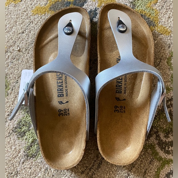 BIRKENSTOCK Gizeh Birko-Flor Silver Women’s Size EU(39) US(8/8.5) NIB - Picture 6 of 8